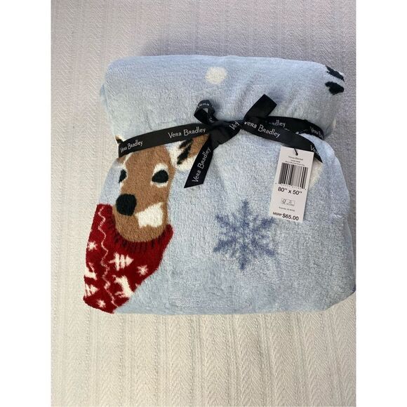 Vera Bradley Throw Blanket in Fleece - MERRY MISCHIEF SNOW DAY - Picture 3 of 5